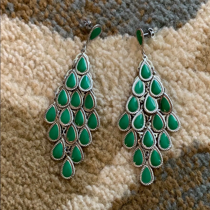 Green Enamel Tear Drop Earrings 5$